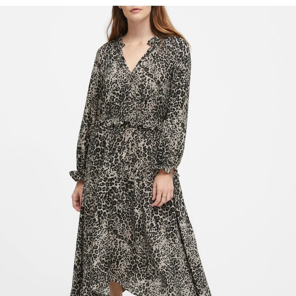 Gorgeous Banana Republic Peasant Midi dress